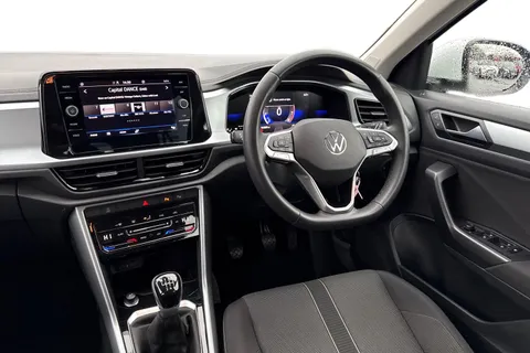 CX72YEF Volkswagen T-Roc 1.0 TSI Life Euro 6 (s/s) 5dr Thumbnail #19