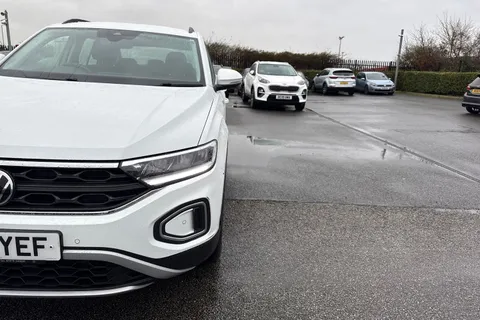 CX72YEF Volkswagen T-Roc 1.0 TSI Life Euro 6 (s/s) 5dr Thumbnail #27