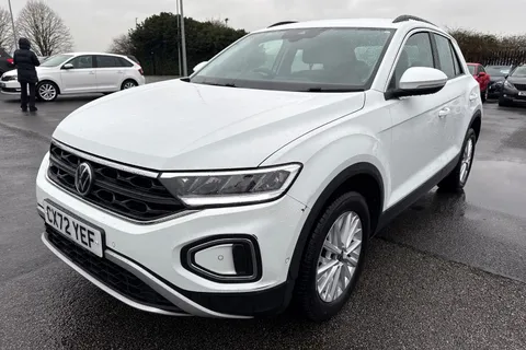 CX72YEF Volkswagen T-Roc 1.0 TSI Life Euro 6 (s/s) 5dr Thumbnail #28