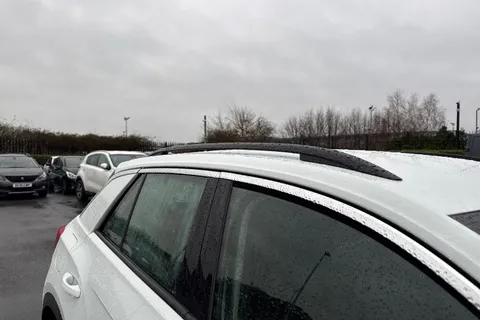 CX72YEF Volkswagen T-Roc 1.0 TSI Life Euro 6 (s/s) 5dr Thumbnail #30