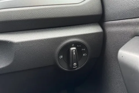 CX72YEF Volkswagen T-Roc 1.0 TSI Life Euro 6 (s/s) 5dr Thumbnail #43