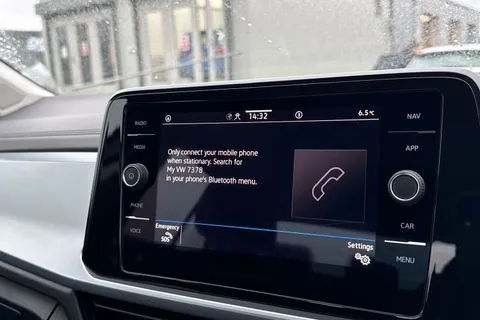 CX72YEF Volkswagen T-Roc 1.0 TSI Life Euro 6 (s/s) 5dr Thumbnail #48