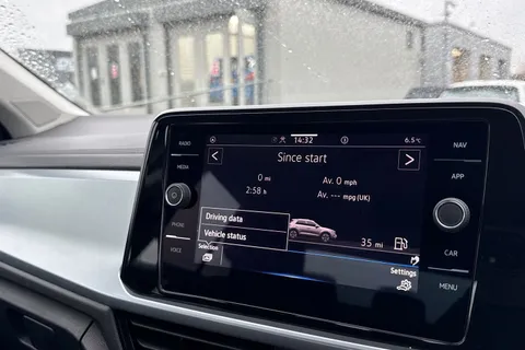 CX72YEF Volkswagen T-Roc 1.0 TSI Life Euro 6 (s/s) 5dr Thumbnail #50