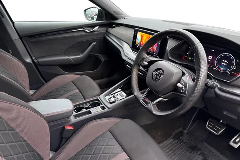 BD73TDU Škoda Octavia 1.4 TSI iV 13kWh vRS DSG Euro 6 (s/s) 5dr Thumbnail #14