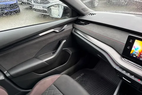 BD73TDU Škoda Octavia 1.4 TSI iV 13kWh vRS DSG Euro 6 (s/s) 5dr Thumbnail #20