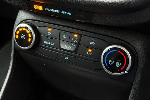 22 of 51 for Ford Fiesta 1.1 Ti-VCT Zetec Euro 6 (s/s) 5dr