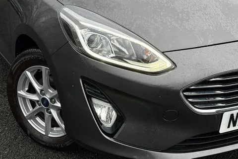 25 of 51 for Ford Fiesta 1.1 Ti-VCT Zetec Euro 6 (s/s) 5dr