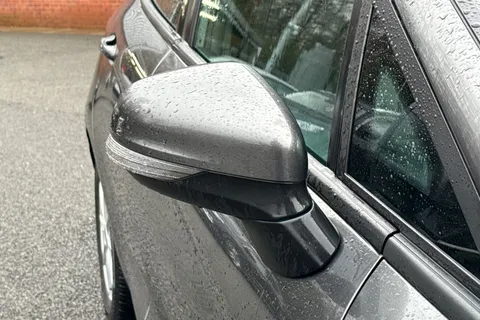 28 of 51 for Ford Fiesta 1.1 Ti-VCT Zetec Euro 6 (s/s) 5dr