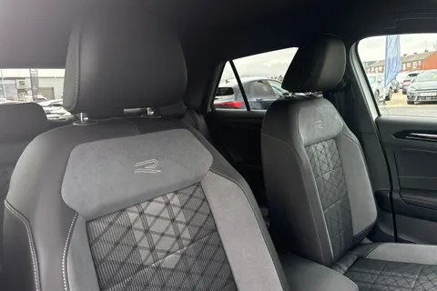 DK25ZKF Volkswagen T-Roc 2.0 TDI 150 EVO R-Line 5dr DSG **18' NEVADA ALLOYS** Thumbnail #25