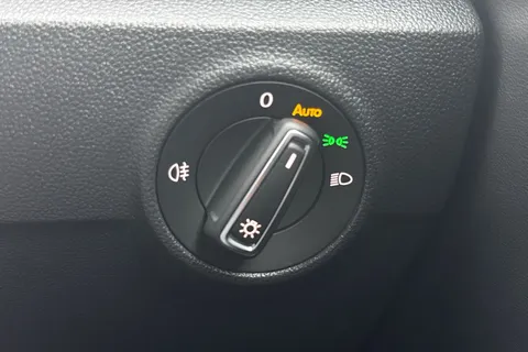 DK25ZKF Volkswagen T-Roc 2.0 TDI 150 EVO R-Line 5dr DSG **18' NEVADA ALLOYS** Thumbnail #38