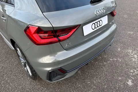  Audi A1 1.0 TFSI 30 S line Sportback Euro 6 (s/s) 5dr Thumbnail #8