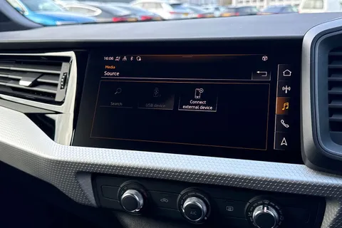  Audi A1 1.0 TFSI 30 S line Sportback Euro 6 (s/s) 5dr Thumbnail #35