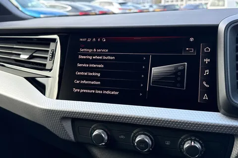  Audi A1 1.0 TFSI 30 S line Sportback Euro 6 (s/s) 5dr Thumbnail #42