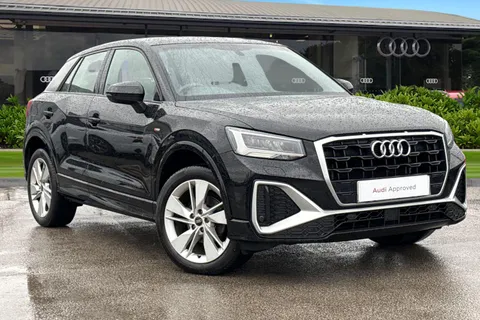 PL22AXH Audi Q2 S line 35 TFSI 150 PS 6-speed Thumbnail #2