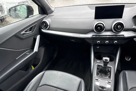 PL22AXH Audi Q2 S line 35 TFSI 150 PS 6-speed Thumbnail #21