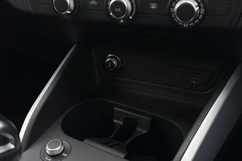 PL22AXH Audi Q2 S line 35 TFSI 150 PS 6-speed Thumbnail #30