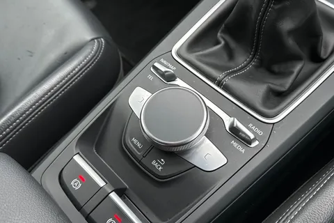 PL22AXH Audi Q2 S line 35 TFSI 150 PS 6-speed Thumbnail #31