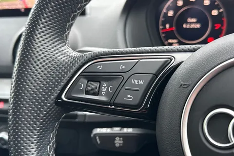 PL22AXH Audi Q2 S line 35 TFSI 150 PS 6-speed Thumbnail #32