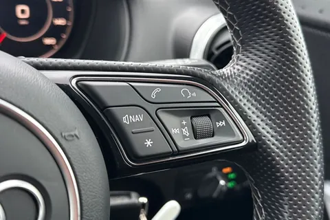 PL22AXH Audi Q2 S line 35 TFSI 150 PS 6-speed Thumbnail #33