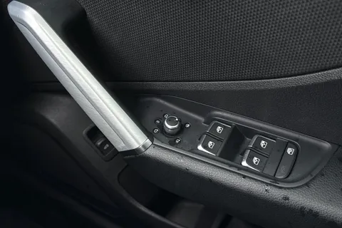 PL22AXH Audi Q2 S line 35 TFSI 150 PS 6-speed Thumbnail #37