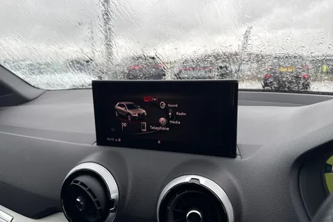 PL22AXH Audi Q2 S line 35 TFSI 150 PS 6-speed Thumbnail #41