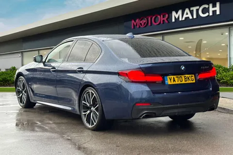 YA70BKG BMW 5 Series 2.0 520d MHT M Sport Steptronic Euro 6 (s/s) 4dr Thumbnail #3