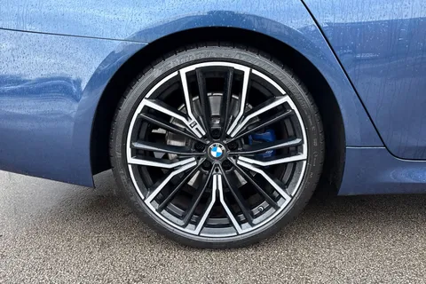 YA70BKG BMW 5 Series 2.0 520d MHT M Sport Steptronic Euro 6 (s/s) 4dr Thumbnail #10