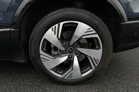 DN75NRL Audi Q6 E-Tron Q6 SUV S line e-tron quattro 285,00 kW Thumbnail #12
