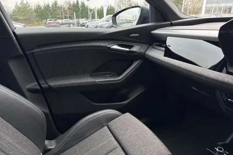 DN75NRL Audi Q6 E-Tron Q6 SUV S line e-tron quattro 285,00 kW Thumbnail #20