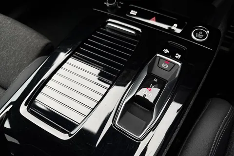 DN75NRL Audi Q6 E-Tron Q6 SUV S line e-tron quattro 285,00 kW Thumbnail #23