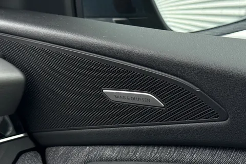 DN75NRL Audi Q6 E-Tron Q6 SUV S line e-tron quattro 285,00 kW Thumbnail #25