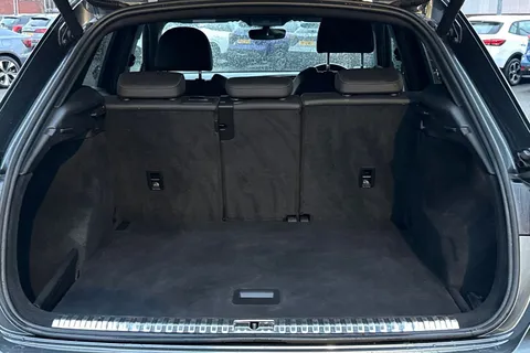 VE70XFK Audi Q3 1.5 TFSI CoD 35 S line Euro 6 (s/s) 5dr Thumbnail #8