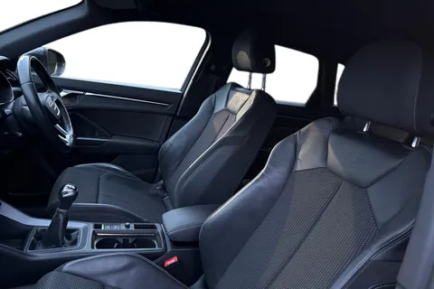 VE70XFK Audi Q3 1.5 TFSI CoD 35 S line Euro 6 (s/s) 5dr Thumbnail #17