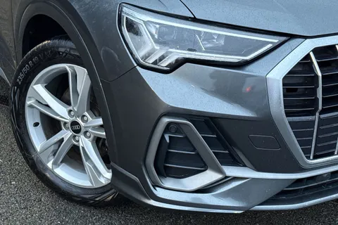 VE70XFK Audi Q3 1.5 TFSI CoD 35 S line Euro 6 (s/s) 5dr Thumbnail #26