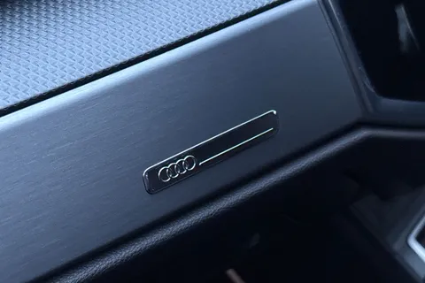 VE70XFK Audi Q3 1.5 TFSI CoD 35 S line Euro 6 (s/s) 5dr Thumbnail #41