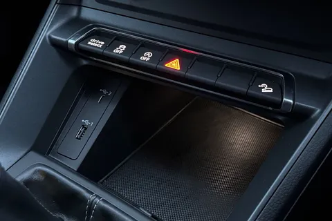 VE70XFK Audi Q3 1.5 TFSI CoD 35 S line Euro 6 (s/s) 5dr Thumbnail #49