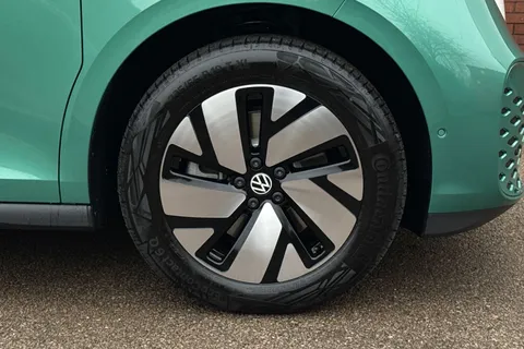 BC75HWA Volkswagen Id. Buzz Cargo 210kW Commerce Plus 79kWh 286ps Auto-Tailgate Thumbnail #10