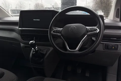 MF25HSZ Volkswagen Transporter 2.0 TDI 110 Commerce Plus Van Thumbnail #14