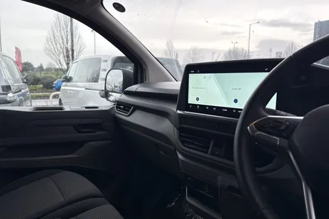 MF25JJU Volkswagen E-Transporter 100kW 65kWh Commerce Plus Van Auto Thumbnail #15