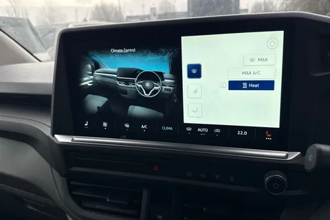 MF25JJU Volkswagen E-Transporter 100kW 65kWh Commerce Plus Van Auto Thumbnail #19