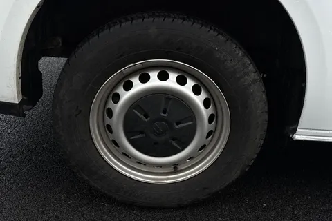 MF25HSZ Volkswagen Transporter 2.0 TDI 110 Commerce Plus Van Thumbnail #23