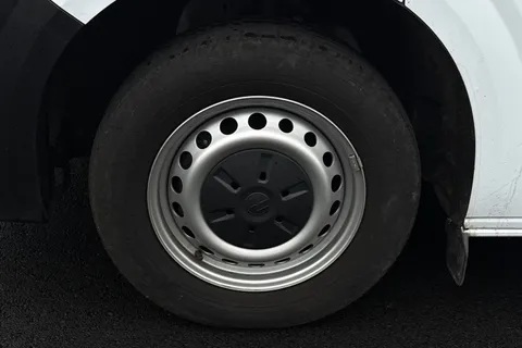 MF25HSZ Volkswagen Transporter 2.0 TDI 110 Commerce Plus Van Thumbnail #25