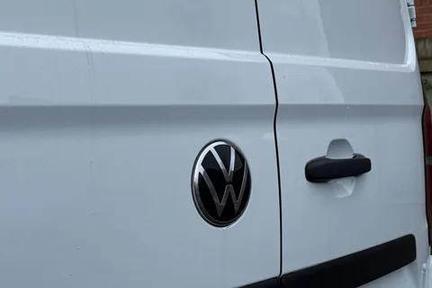 MF25HSZ Volkswagen Transporter 2.0 TDI 110 Commerce Plus Van Thumbnail #26