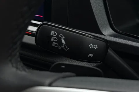 DF75HRK Volkswagen Caddy 1.5 TSI 116PS Commerce Pro Van DSG [Tech Pack] Thumbnail #33