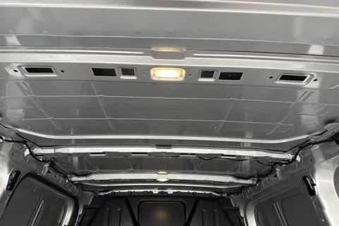 MF25JJU Volkswagen E-Transporter 100kW 65kWh Commerce Plus Van Auto Thumbnail #31