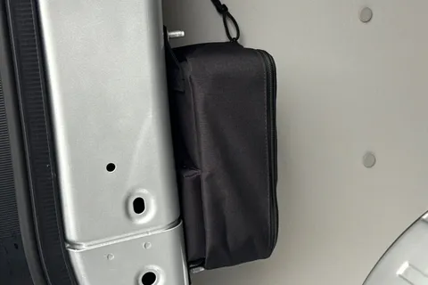 MF25JJU Volkswagen E-Transporter 100kW 65kWh Commerce Plus Van Auto Thumbnail #32