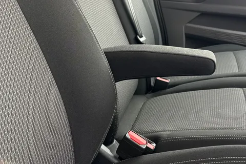 MF25JJU Volkswagen E-Transporter 100kW 65kWh Commerce Plus Van Auto Thumbnail #33