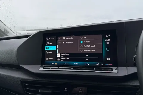 DF75HRK Volkswagen Caddy 1.5 TSI 116PS Commerce Pro Van DSG [Tech Pack] Thumbnail #46