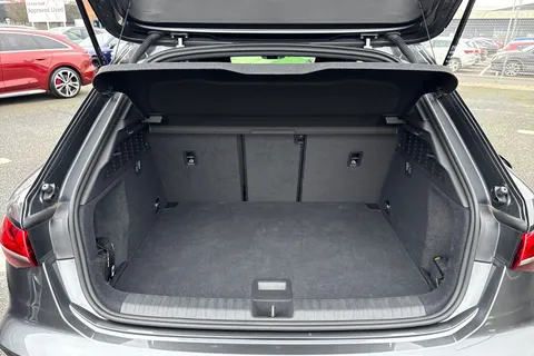 LT75ZWX Audi A3 Black Edition 40 TFSI e  204 PS S tronic Thumbnail #8