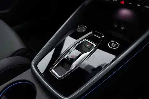 LT75ZWX Audi A3 Black Edition 40 TFSI e  204 PS S tronic Thumbnail #24